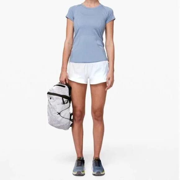 Lululemon Hotty Hot Shorts - Picture 2 of 12